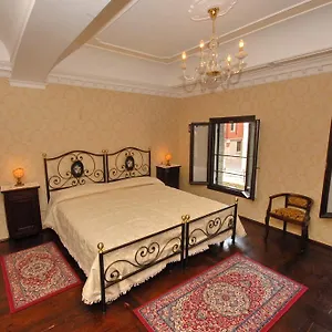 https://appartmento-ca-rio-marin.hotelinveneto.com